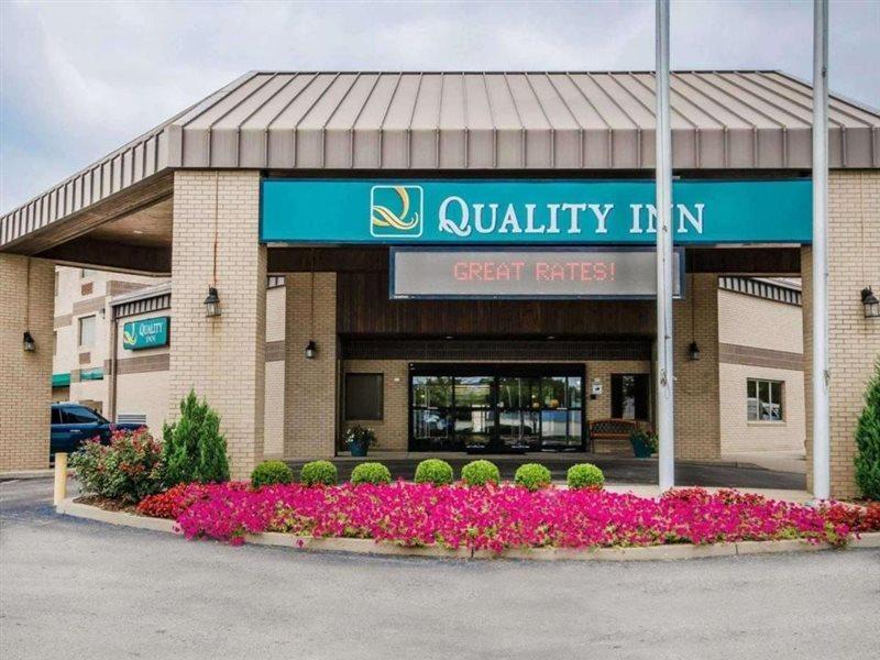 Quality Inn Louisville-Jefferson County Extérieur photo