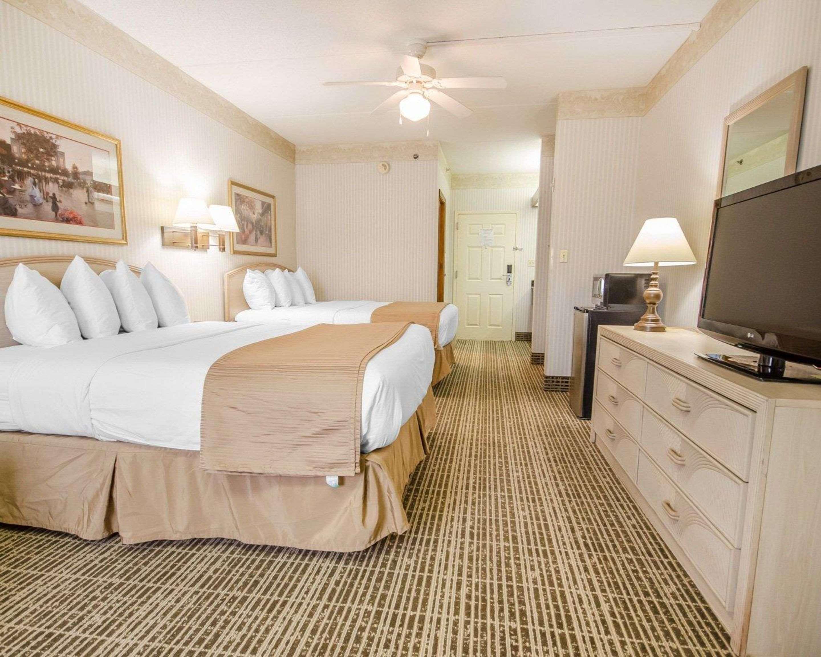 Quality Inn Louisville-Jefferson County Extérieur photo