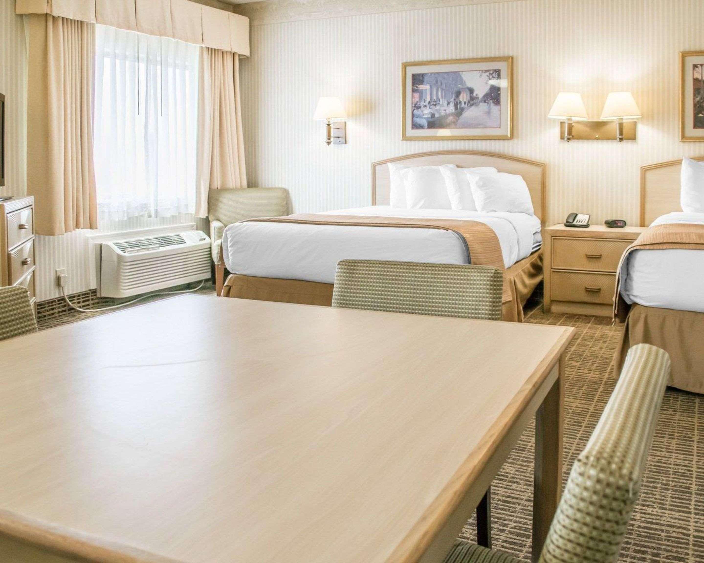 Quality Inn Louisville-Jefferson County Extérieur photo
