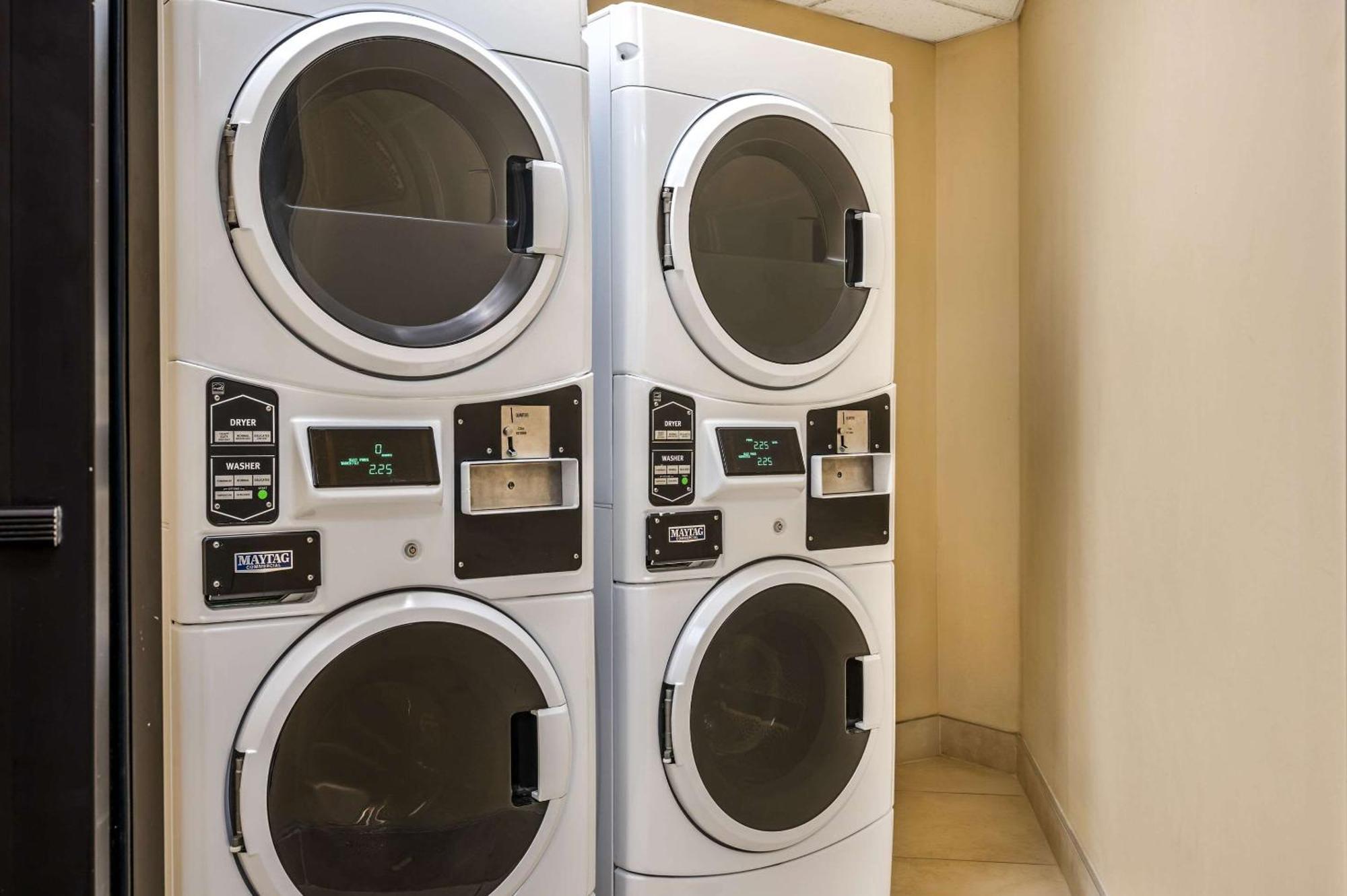 Quality Inn Louisville-Jefferson County Extérieur photo