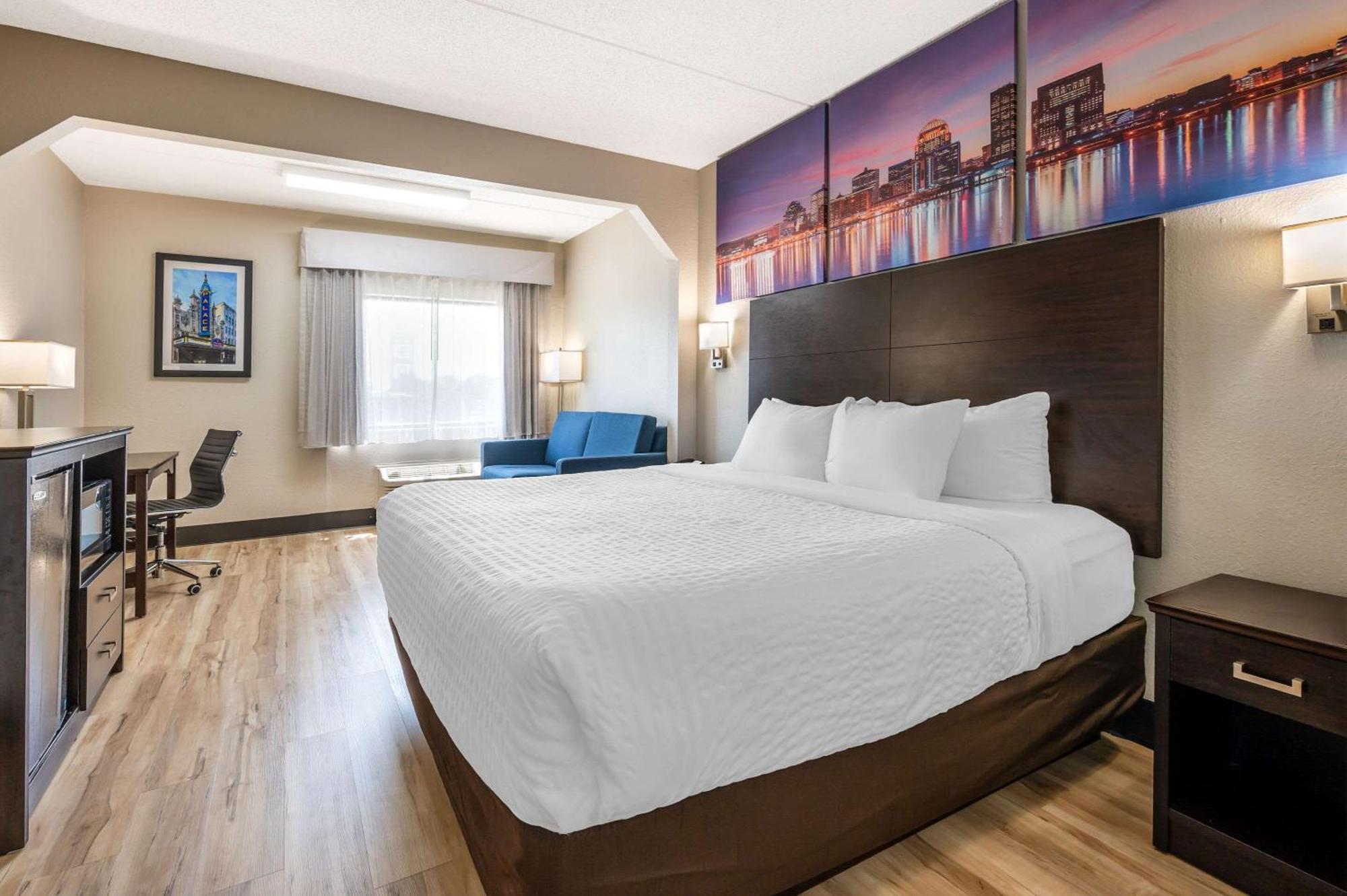 Quality Inn Louisville-Jefferson County Extérieur photo